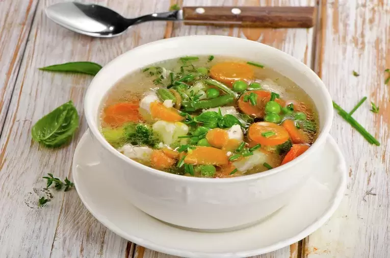 soupe aux légumes lorsque vous perdez du poids